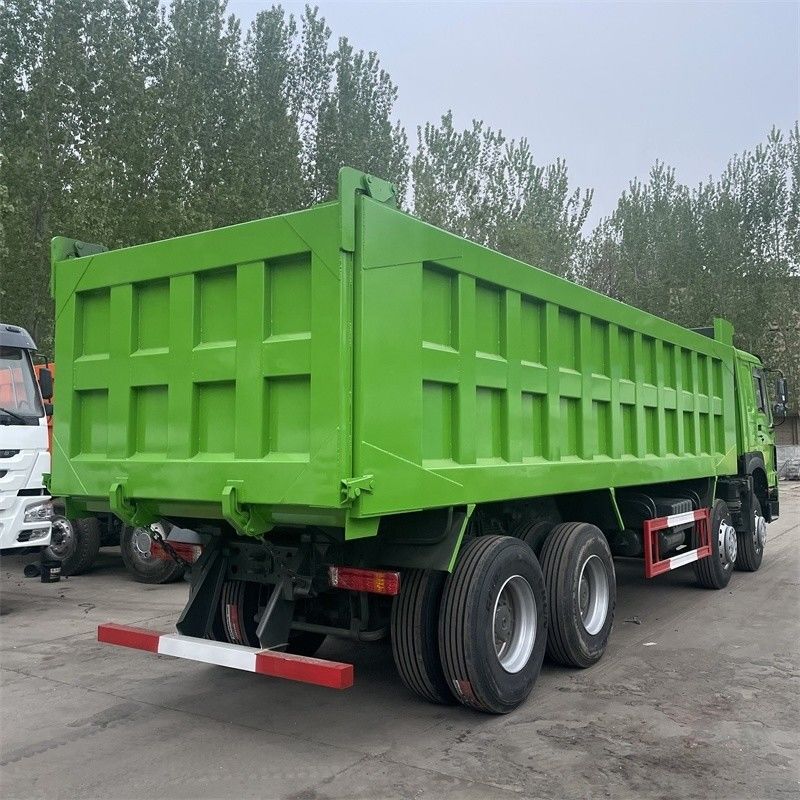 SINO TRUCK 12 ruedas 30 metros cúbicos HOWO 40 toneladas 8x4 camión de descarga de tiradores usados con rendimiento