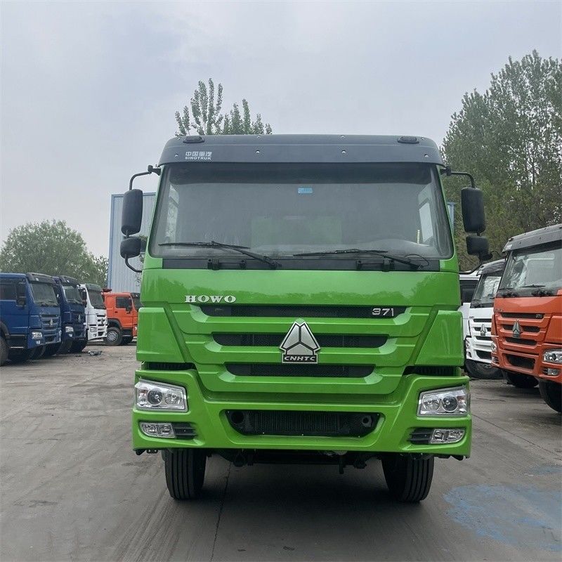 SINO TRUCK 12 ruedas 30 metros cúbicos HOWO 40 toneladas 8x4 camión de descarga de tiradores usados con rendimiento