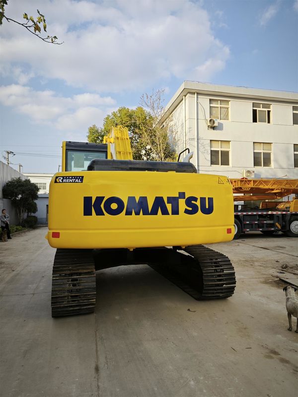 Vender Excavadora Komatsu PC220-8 Usada con válvula hidráulica original y 1,0-1,5 cubo
