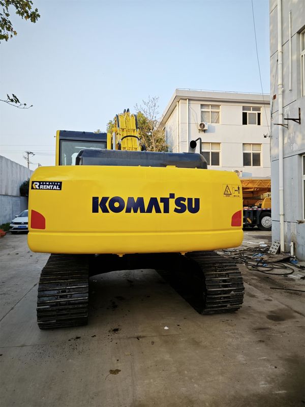 Vender Excavadora Komatsu PC220-8 Usada con válvula hidráulica original y 1,0-1,5 cubo