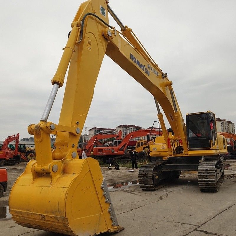 Excavadora Komatsu pequeña usada con motor original y capacidad de cubo de 0.3m3 en Dubai