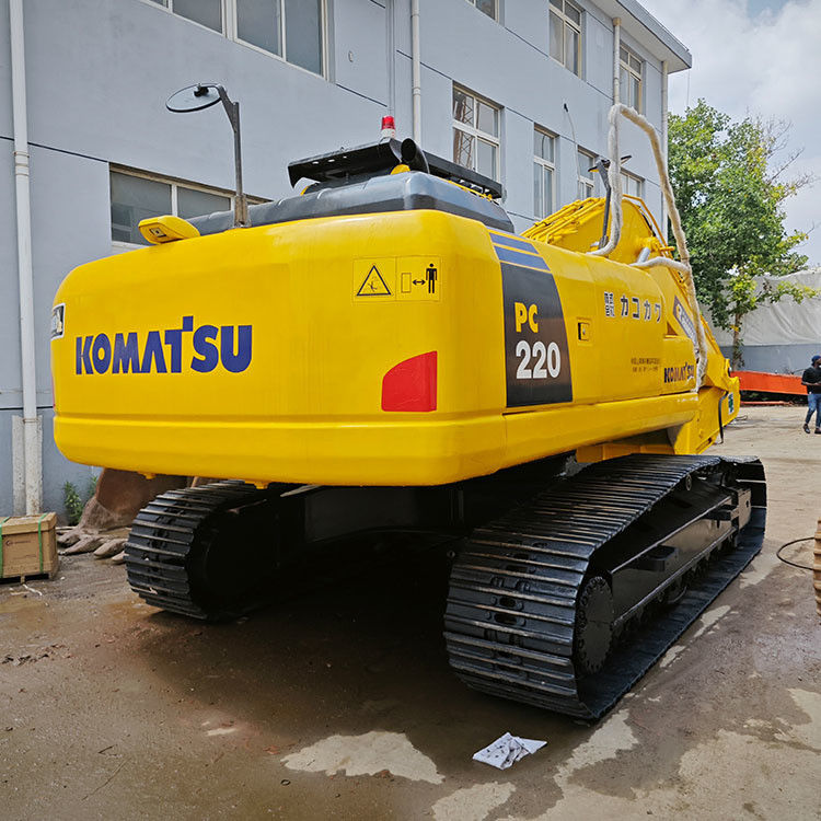 Excavadora Komatsu pequeña usada con motor original y capacidad de cubo de 0.3m3 en Dubai