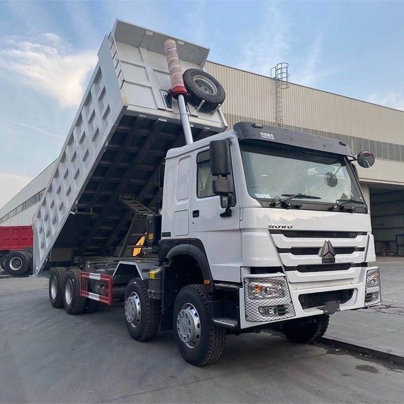 Potente camión de descarga de 2023 HOWO 371HP RHD 8X4 con Euro 3 estándar de emisiones 12700 GVW