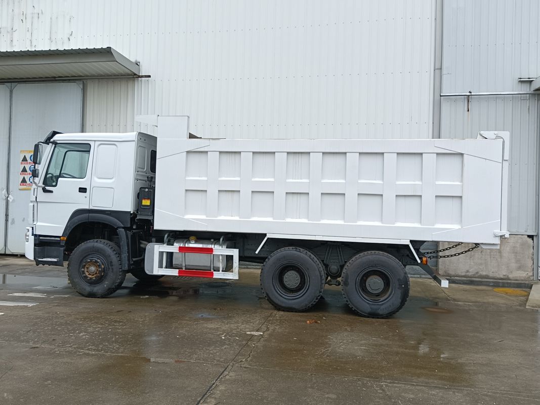 Camión de tiradores de basura Sino Howo 375HP Euro 3 de segunda mano para el transporte de ingeniería