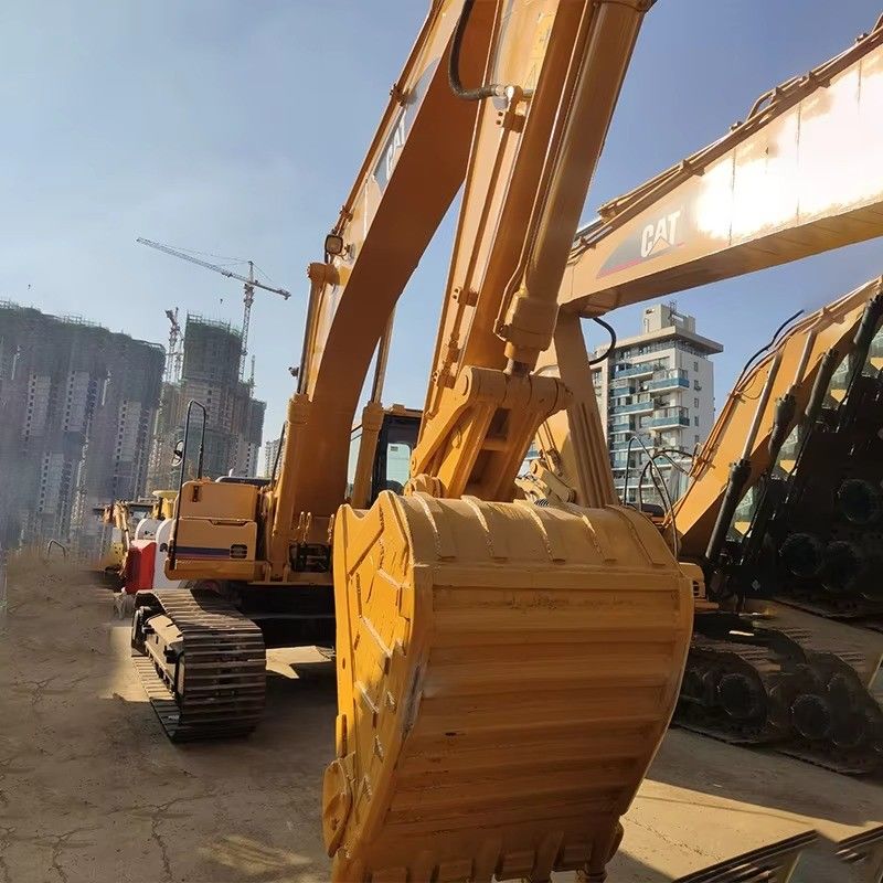 Excavadora de 25 toneladas CAT 325 de gran desplazamiento de 6,6 litros y otra válvula hidráulica