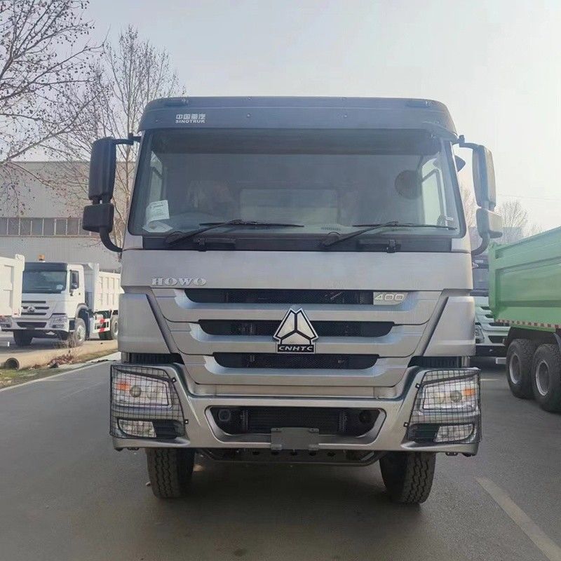 10 Cambio hacia adelante 2023 Sinotruk Howo 8x4 camión de tiradores camión de descarga con motor de trabajo pesado