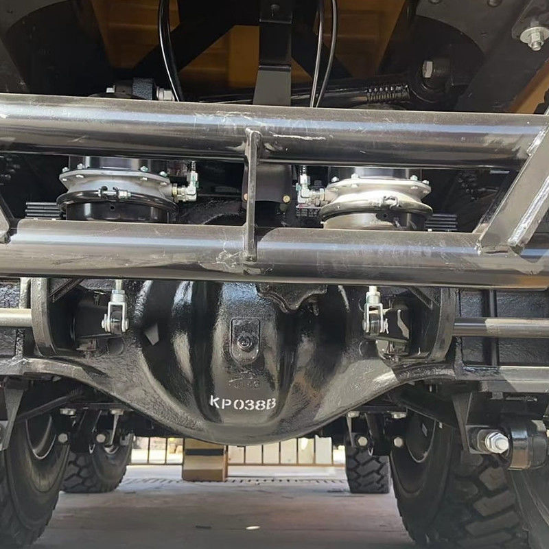 Camión de carga pesada de 70 toneladas con capacidad de tanque de combustible de 500-600L y caja de engranajes FAST