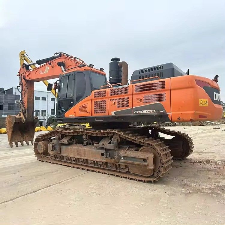 Excavadora de 14 toneladas Doosan DX500LC con otras bombas hidráulicas y peso de operación de 50 toneladas