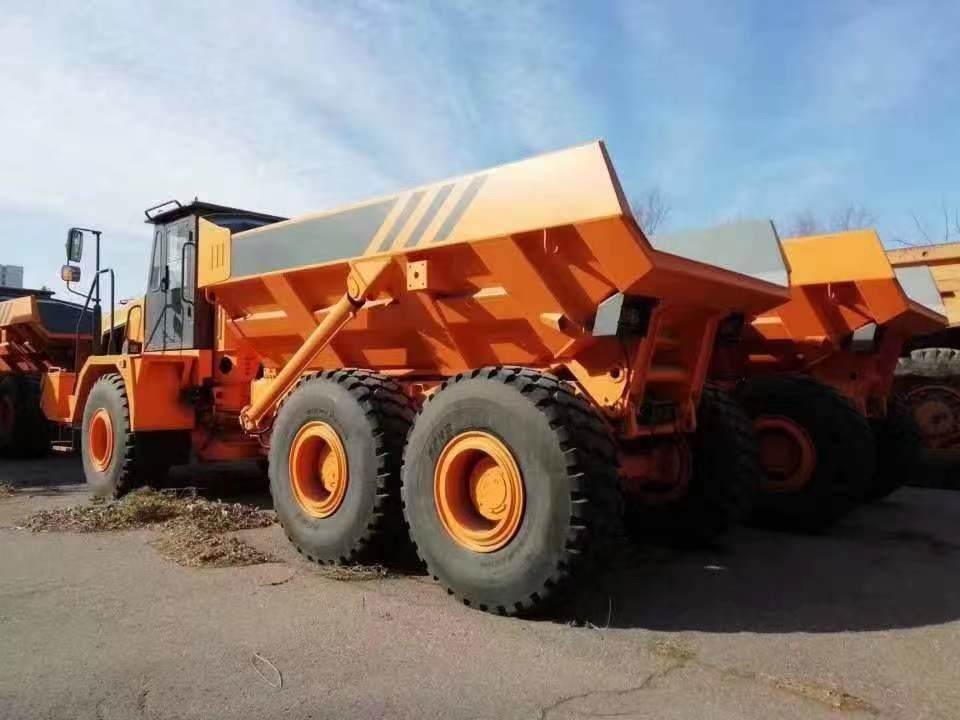 Estándar de emisiones Euro 2 de 60 toneladas 6X6 con tracción en todas las ruedas camión de descarga articulado para minería