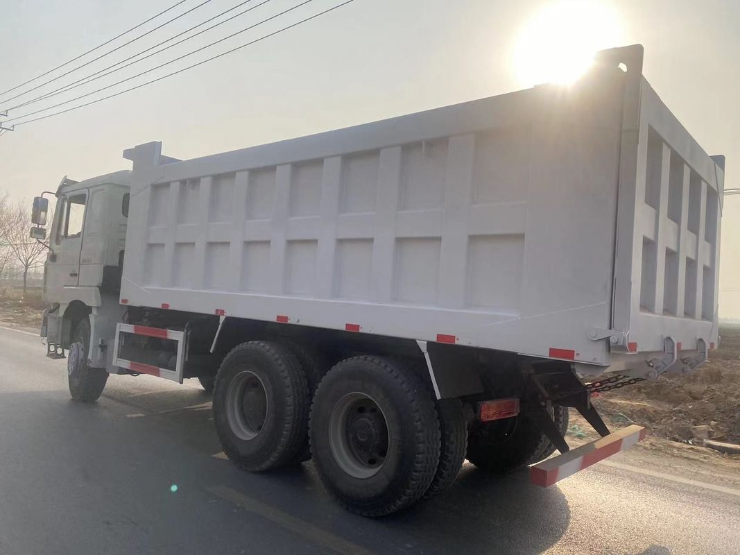 6x4 Reparación de 380hp Shacman camión de descarga para el transporte de ingeniería a un precio asequible