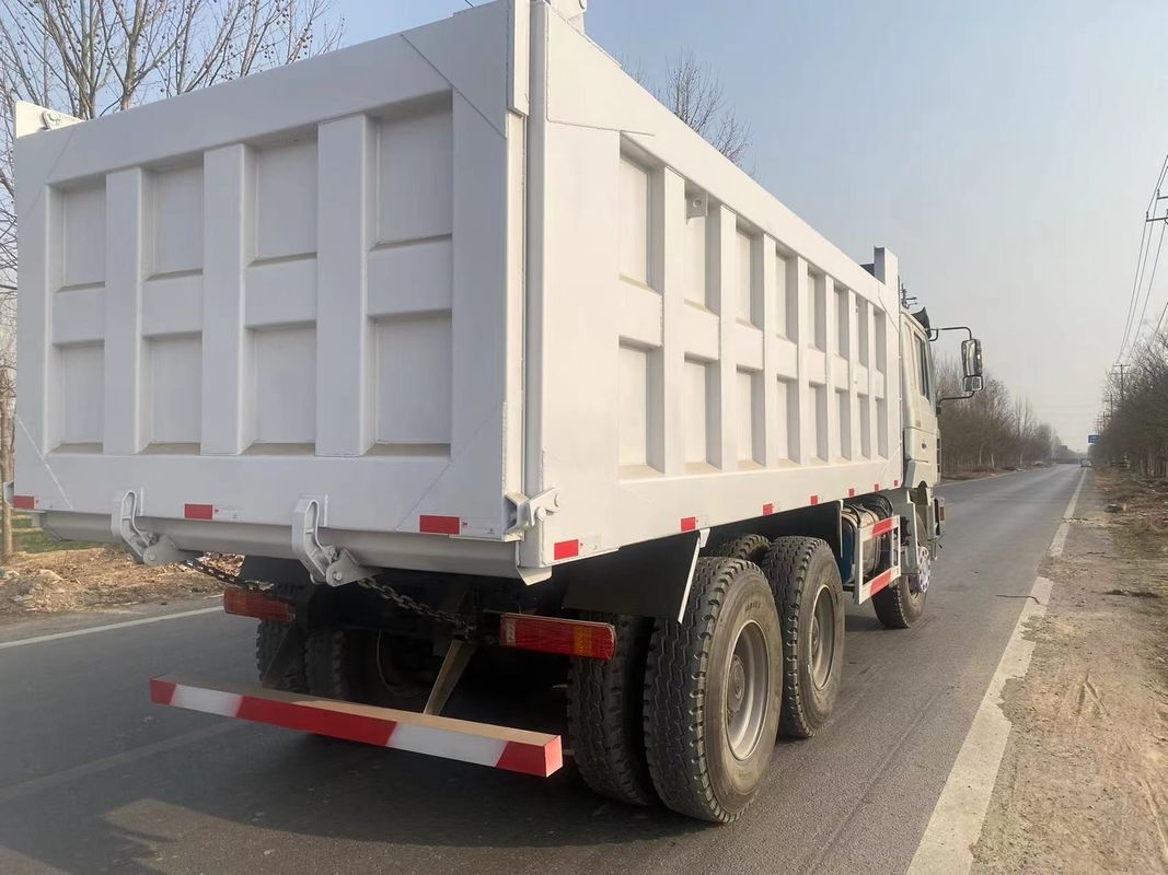 6x4 Reparación de 380hp Shacman camión de descarga para el transporte de ingeniería a un precio asequible
