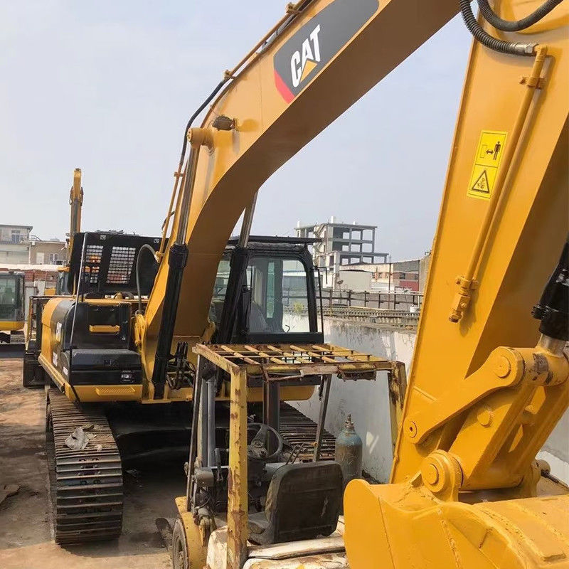 Usado Cat Caterpillar 330 C Excavadora Tirador máximo 66094 libras Bomba hidráulica Otros