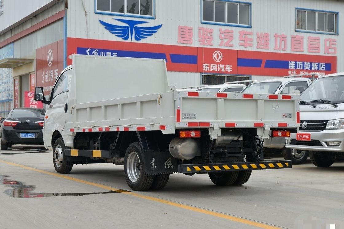 Dongfeng W17 usado 102hp Dirección izquierda 2 asientos 2 bolsas de aire fila única 4 * 2 camión de descarga ligero