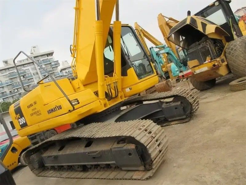Excavadora de segunda mano Komatsu PC200 de 20 toneladas con 2000 horas de trabajo y 0.9CBM Bucket