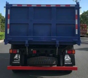 2 pasajeros Yunnei Motor Sinotruk HOMAN 4 * 2 Mini camión de descarga con tirador camión ligero de 8-12 toneladas
