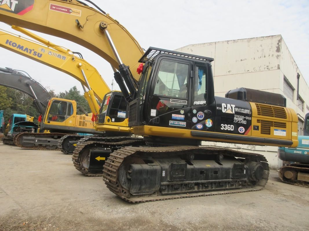 CAT 336D Excavadora con válvula hidráulica Kawasaki y 4001-6000 horas de trabajo en en Shanghai