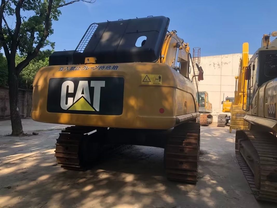 CAT 336D Excavadora con válvula hidráulica Kawasaki y 4001-6000 horas de trabajo en en Shanghai