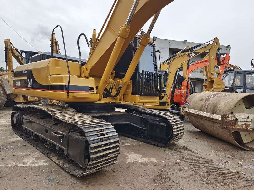Excavadora de 30 t Excavadora hidráulica usada CAT 330B con capacidad de cubo de 2,1 m3