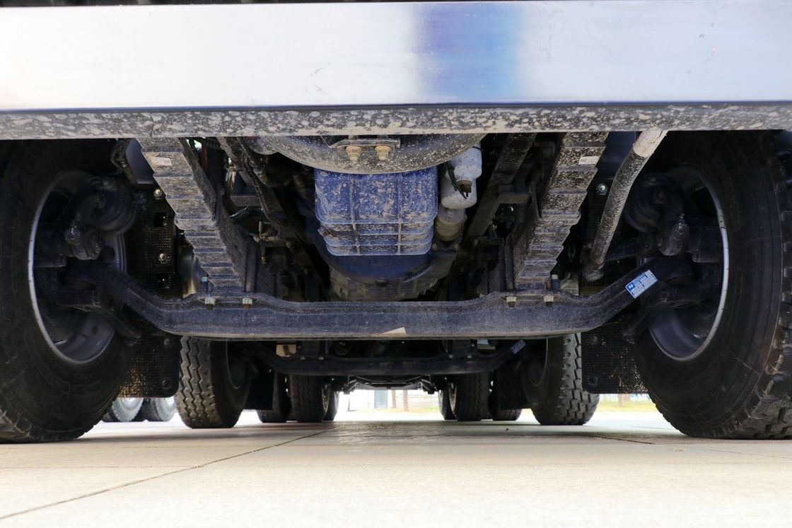 6x4 400HP Shacman camión de descarga con capacidad del motor 8L y 12.00R20 neumáticos 18PR