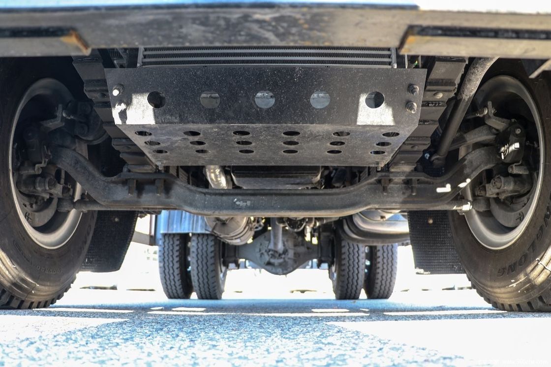 200 CV FAW 4x2 camión de descarga con volante con transmisión manual y tanque de combustible de alta capacidad