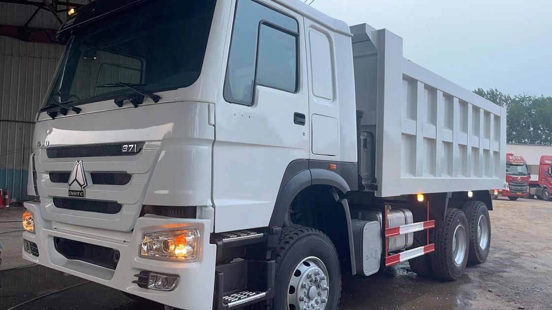 Sinotruk 6X4 HOWO camión de carga de 10 ruedas 336hp 371hp para el transporte de ingeniería