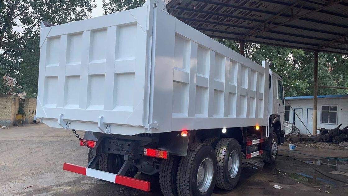 Sinotruk 6X4 HOWO camión de carga de 10 ruedas 336hp 371hp para el transporte de ingeniería
