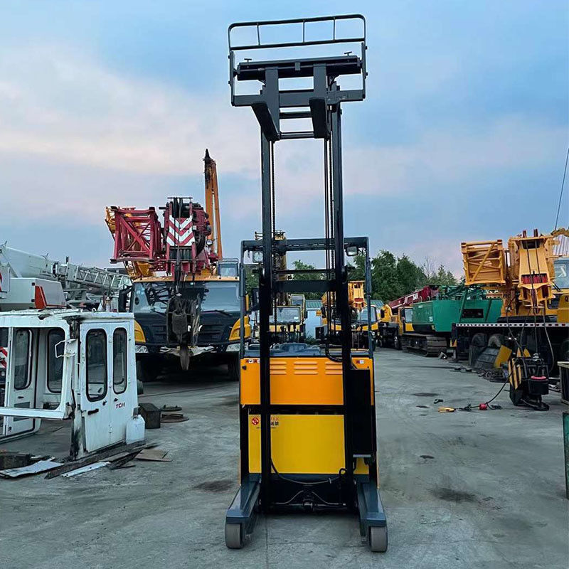 1 tonelada de carretilla elevadora eléctrica utilizada TCM Alturas de elevación 1,6 m-3,5 m con maniobrabilidad flexible