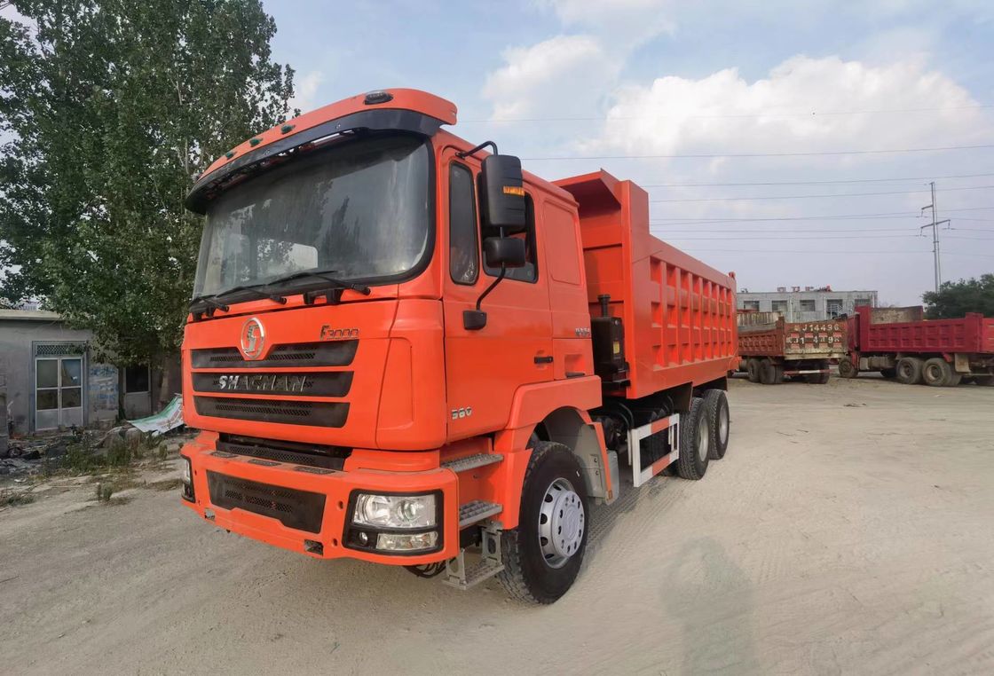 380HP Shacman F3000 8X4 12 neumáticos 40 toneladas camión de tiradores usados con 10 cambios hacia adelante
