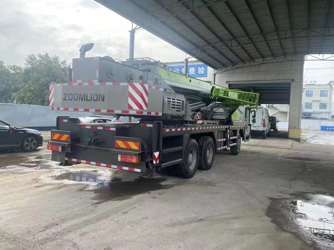 Camión de grúa móvil Zoomlion 25T Grúa usada con 25TON Max. Carga de levantamiento en verde