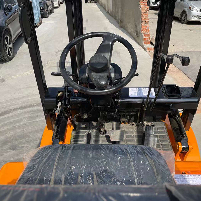 Mini montacargas eléctricos compactos de 2,5 toneladas 2 marcos de puertas para ancho de horquilla 150m en producción