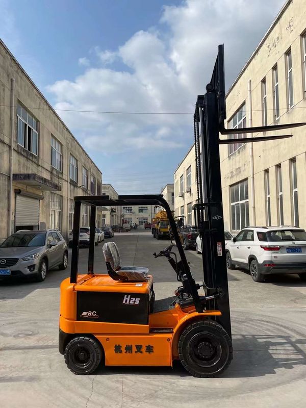 Venta de montacargas diésel para tiendas de materiales de construcción