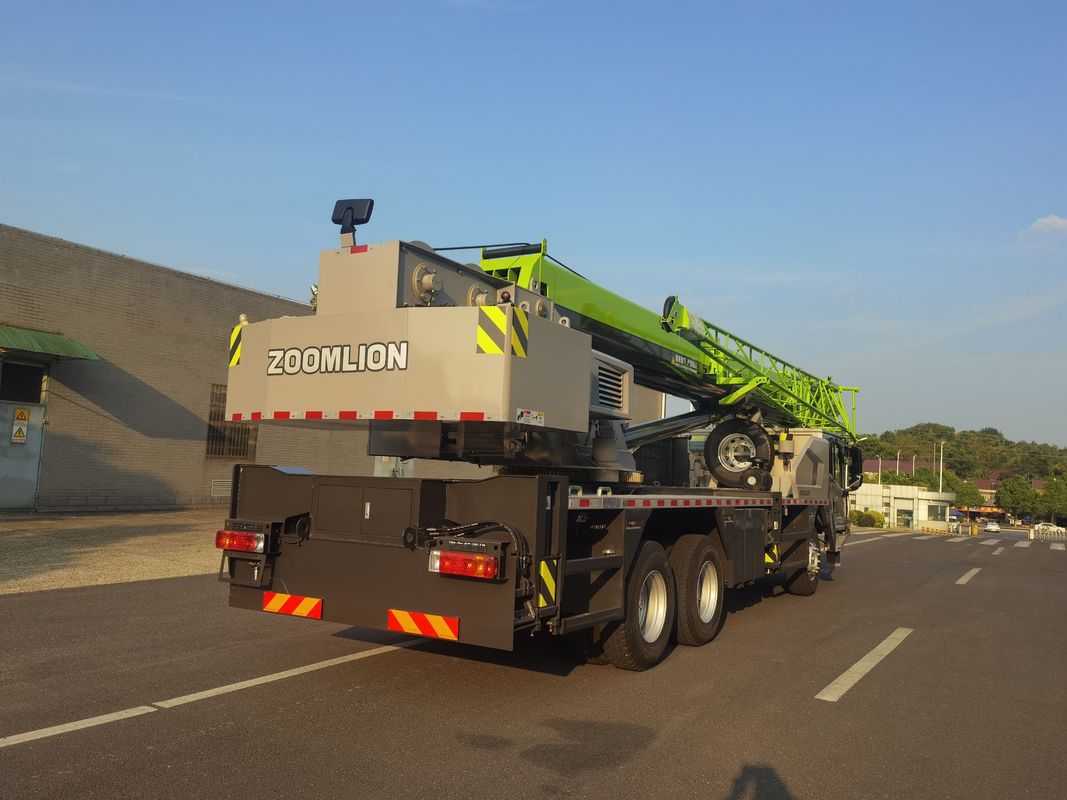 Granas de camión de 41 m, de buena condición, con una capacidad de carga de 25 toneladas y un peso de trabajo de 32,3 t