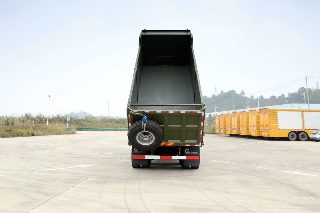 Tri Axle Sinotruck HOWO camiones pesados usados de 20 Cbm 371HP con sistema multimedia