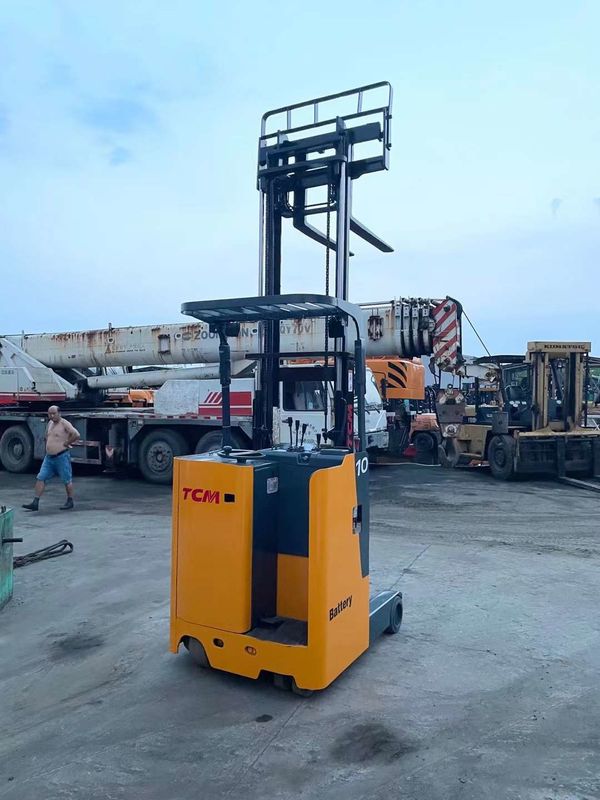 500 mm Distancia del centro de carga 1,5 toneladas de carretilla elevadora para el manejo suave y seguro del material