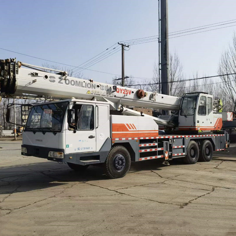 RY25V 39m grúa de brazo hidráulico 25 toneladas grúas usadas camiones blanco max. carga de levantamiento 45TON