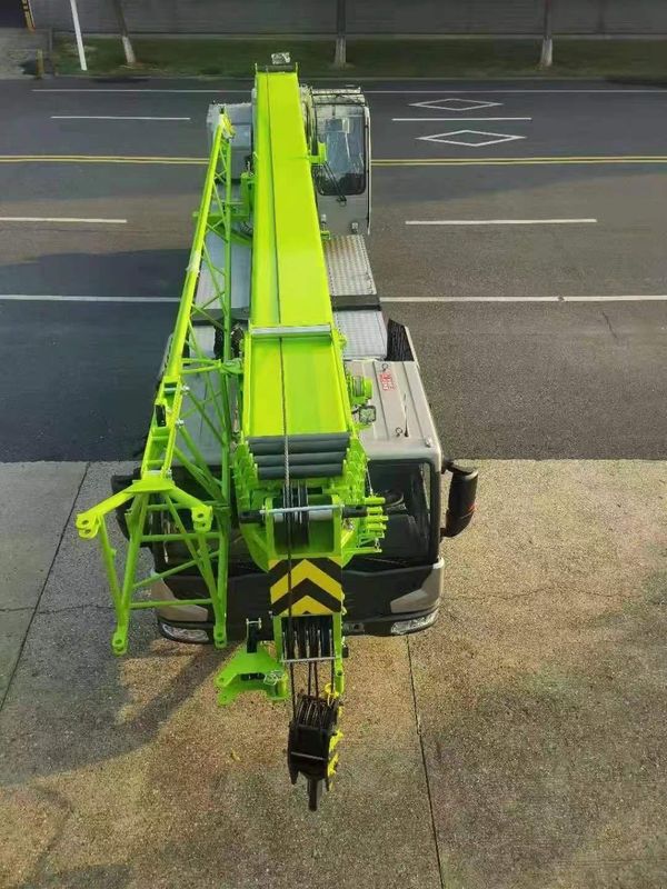 ZOOMLION 25M Max. Alturas de elevación de grúa de camión usado para maquinaria de construcción en Filipinas