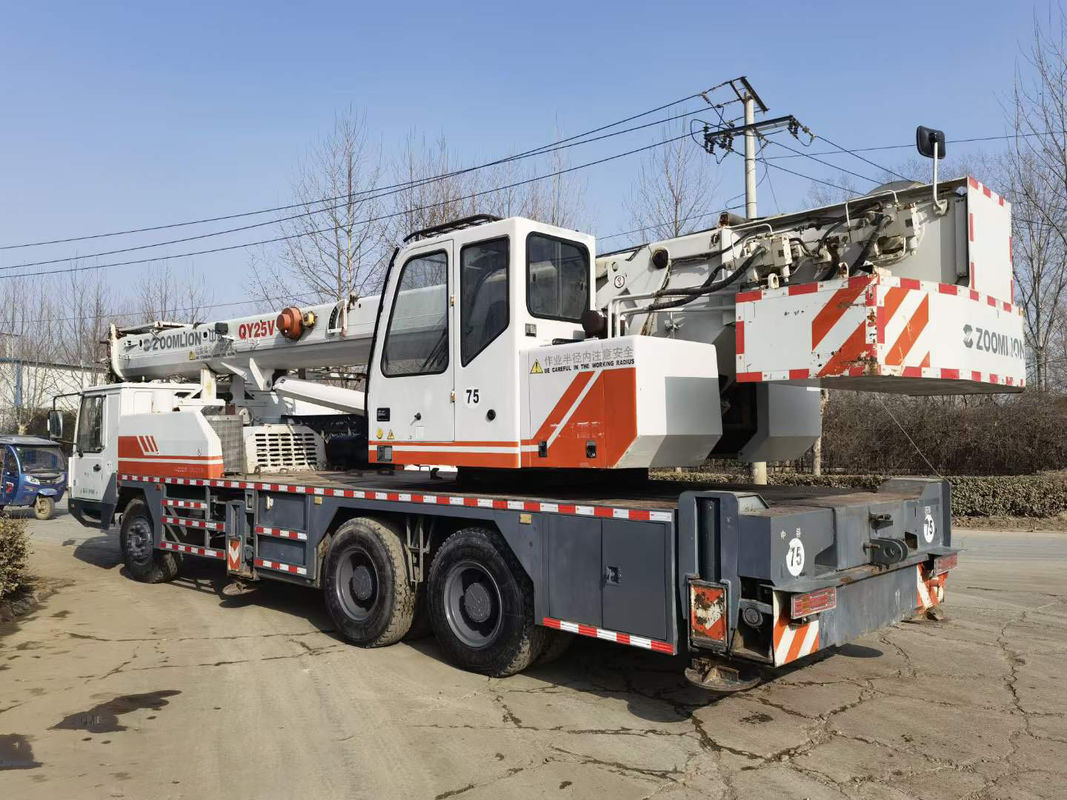 Zoomlion QY25V 25t grúa de camión usado con bomba hidráulica en excelentes condiciones de trabajo