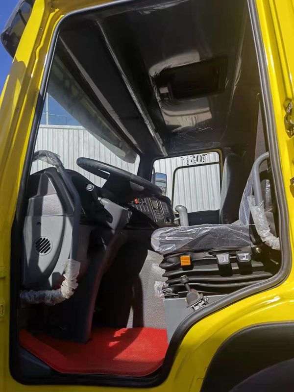 21-30T Capacidad utilizada HOWO 6x4 camión con remache camión de descarga para transporte de ingeniería