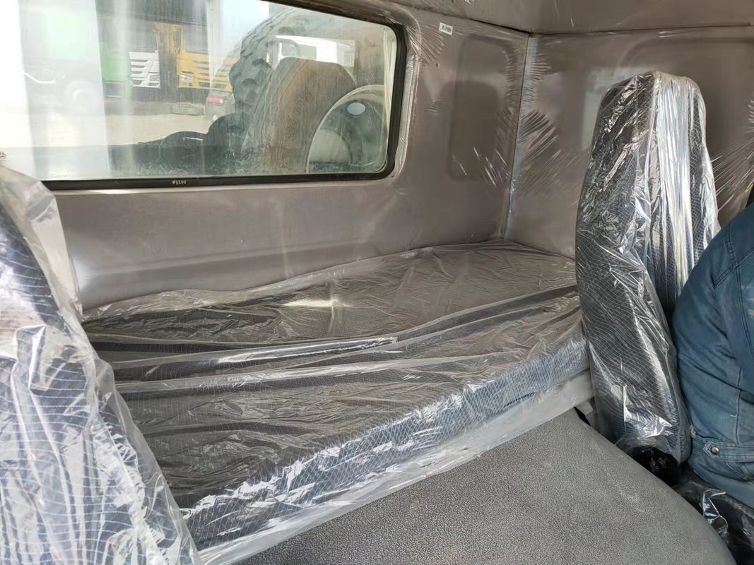 Euro 3 SINO TRUCK 12 ruedas LHD 50 toneladas de segunda mano 8x4 camión de descarga HOWO usado