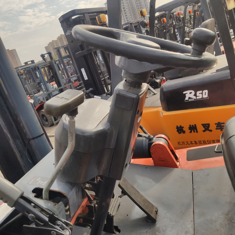 Camioneta elevadora de segunda mano de 5 toneladas con motor Heli Isuzu Capacidad de elevación nominal 3 toneladas