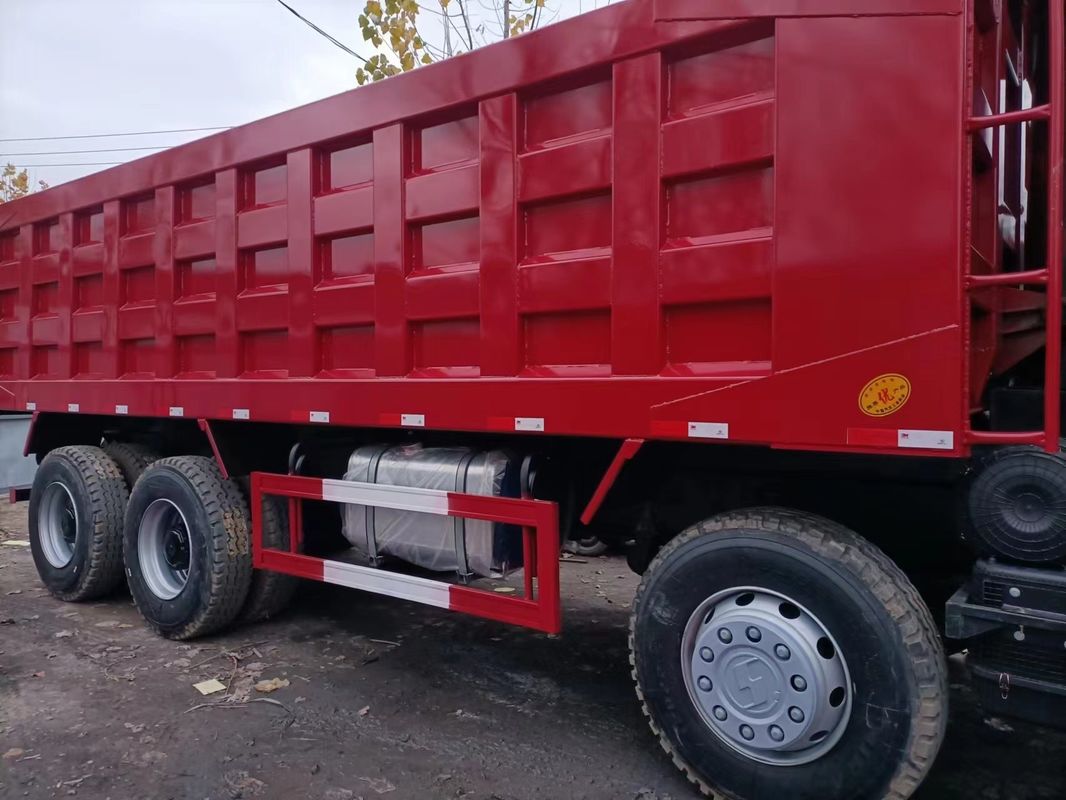 Shacman F3000 8x4 camión de remate con tanque de carga dimensiones de 7600 X 2300 X 1500 mm