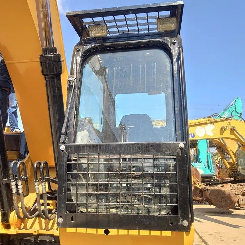 Artículo caliente en la excavadora Komatsu PC200 de segunda mano con 3.1/4.2/5.5km/h Velocidad de marcha