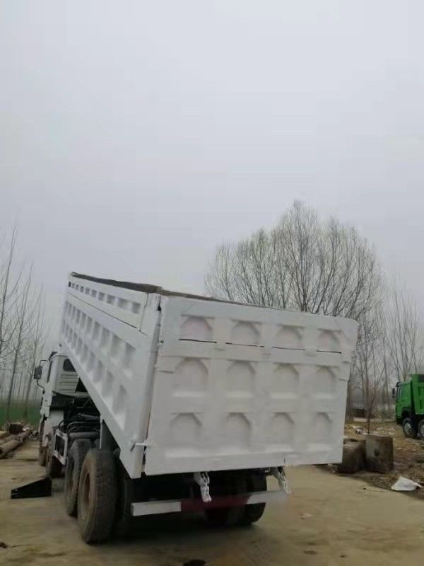 39000kg Peso de contención Shacman F3000 8x4 Camión con tirador Camión de descarga 6.2-8m Largo del tanque de carga