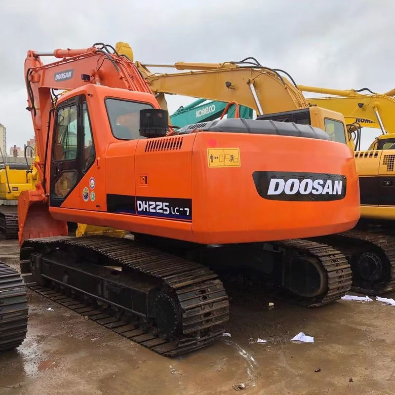 2001-4000 Horas de trabajo Doosan DX225 Excavadora de rastreo usada con otra válvula hidráulica