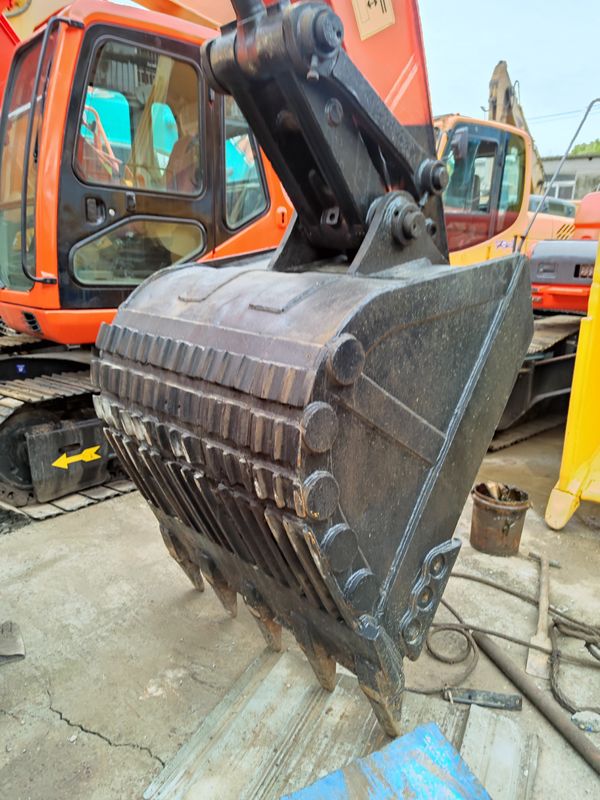 2001-4000 Horas de trabajo Doosan DX225 Excavadora de rastreo usada con otra válvula hidráulica