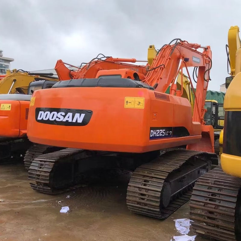 22500 kg Peso de trabajo Excavadora Doosan 225 utilizada con 2001-4000 horas de trabajo