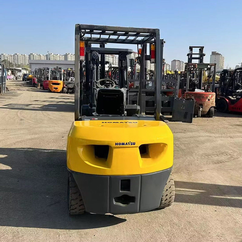 Diésel de 3 toneladas Japón Usado Komatsu FD30T carretilla elevadora mejor opción con tipo de motor 4D94E