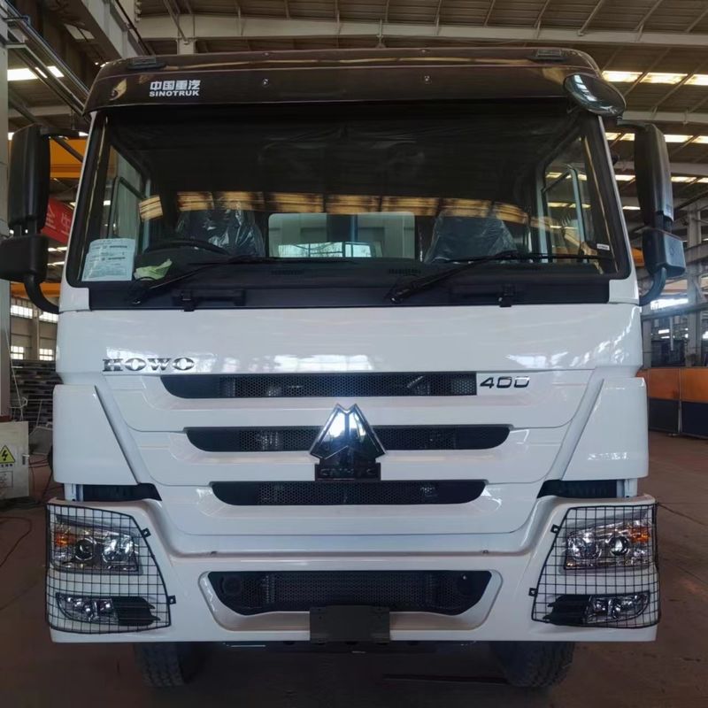 Howo 8x4 LHD Dump Tipper Truck con un par máximo de 500-1000Nm y una capacidad del motor de 6-8L