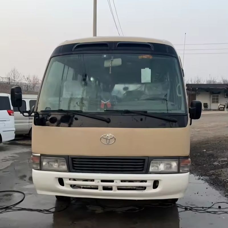7005*2040*2785 En buenas condiciones 30 asientos minibus o usado Toyo ta Coaster Bus Sal caliente