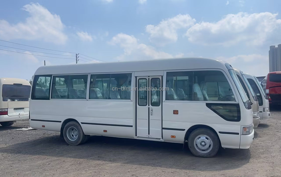 Toyota 19-29 asientos fuera de la carretera Diesel Coaster Bus Minibus con torque máximo de 340Nm/rpm